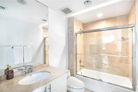 1000 S Pointe Drive Miami Beach FL 33139