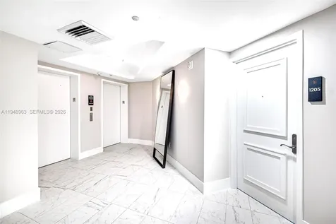 1000 S Pointe Drive Miami Beach FL 33139