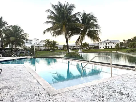 10429 NW 61st Lane Doral FL 33178