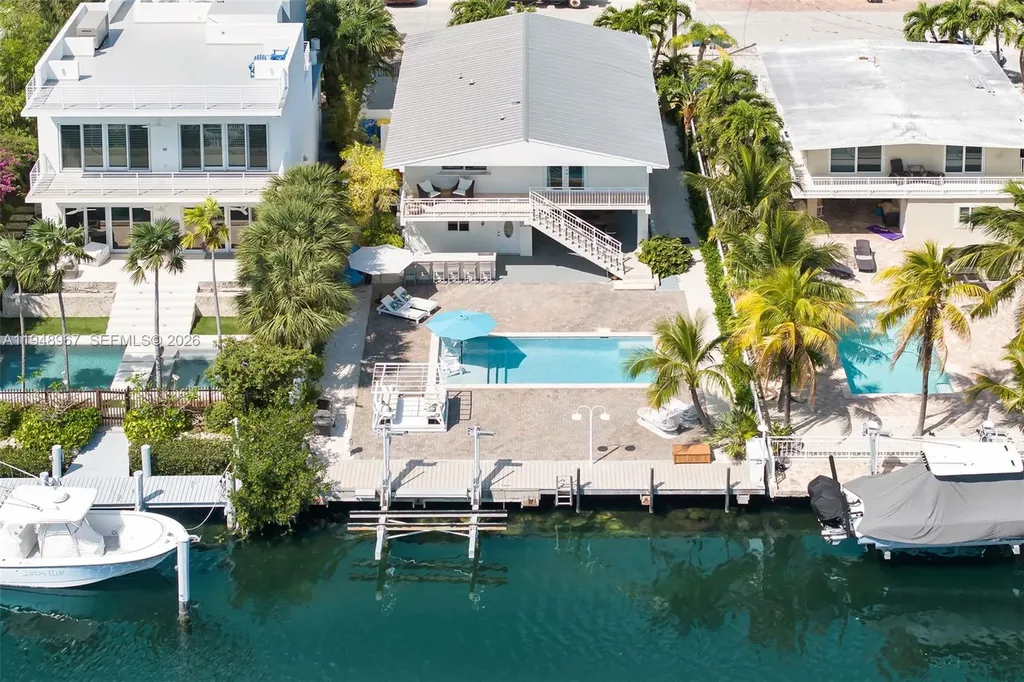 187 Plantation Avenue Plantation Key FL 33070