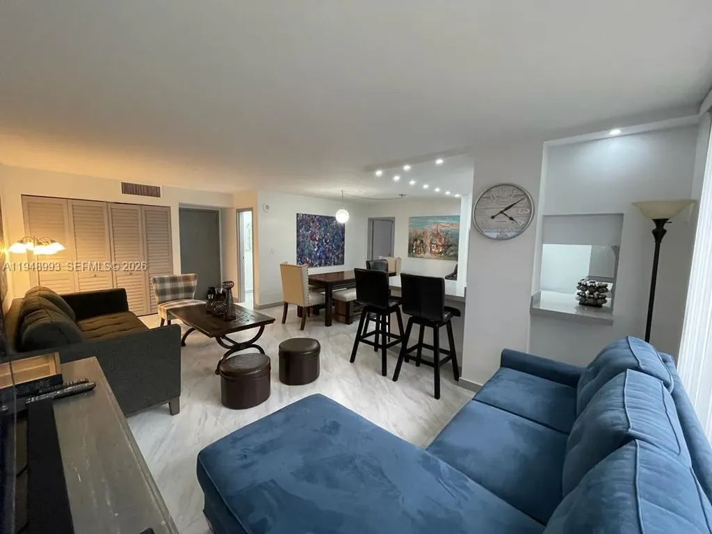 16919 N Bay Road Sunny Isles Beach FL 33160
