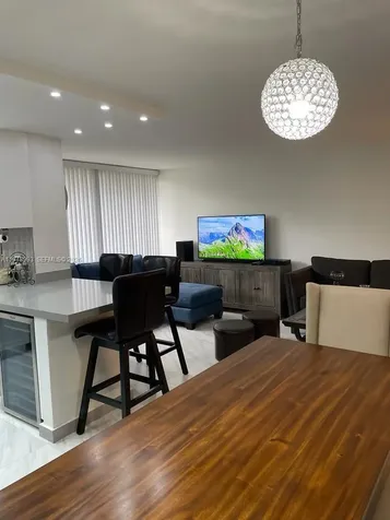 16919 N Bay Road Sunny Isles Beach FL 33160