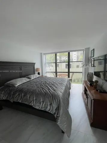 16919 N Bay Road Sunny Isles Beach FL 33160