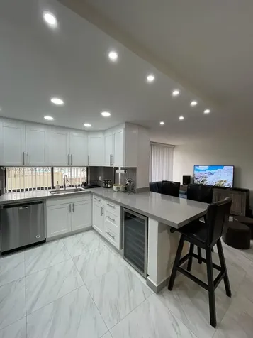 16919 N Bay Road Sunny Isles Beach FL 33160