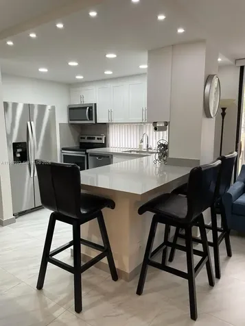 16919 N Bay Road Sunny Isles Beach FL 33160
