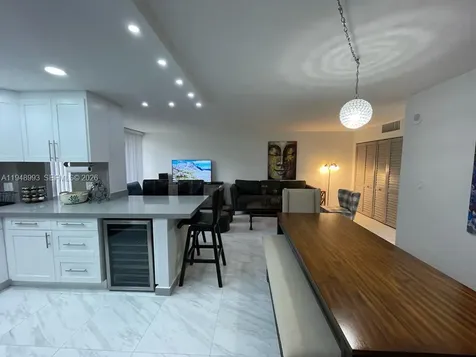 16919 N Bay Road Sunny Isles Beach FL 33160
