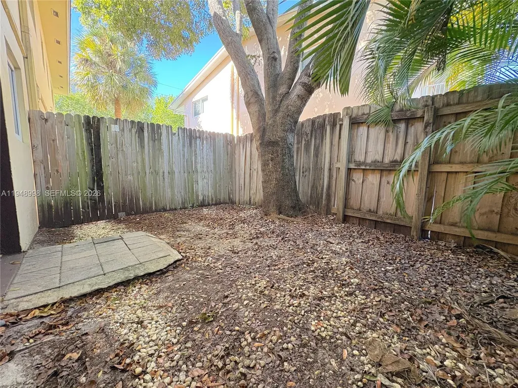 2901 Middle River Drive Fort Lauderdale FL 33306