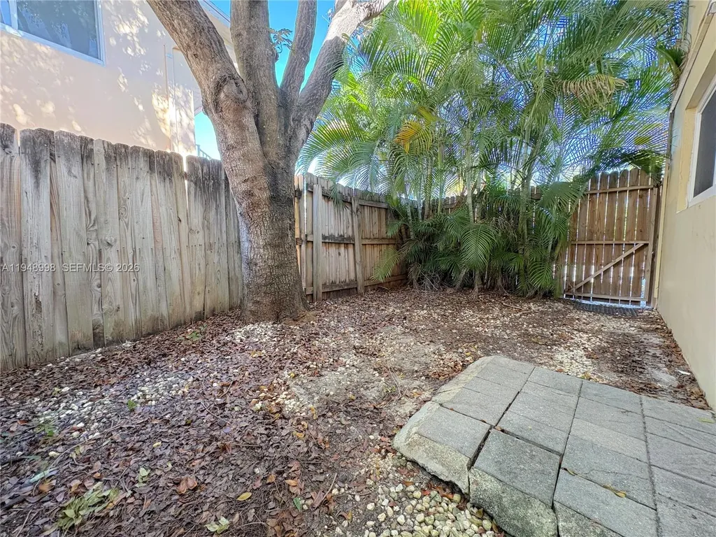 2901 Middle River Drive Fort Lauderdale FL 33306