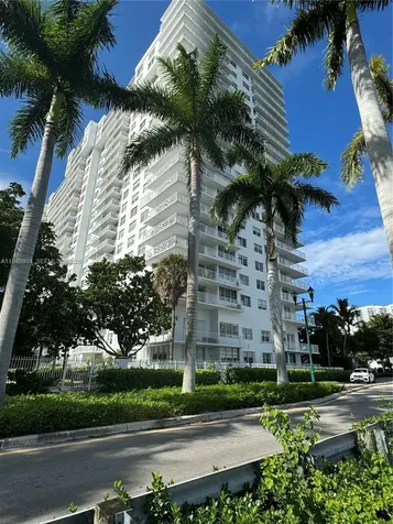 2851 NE 183rd Street Aventura FL 33160