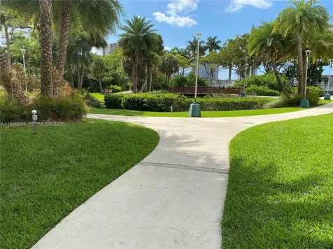 2851 NE 183rd Street Aventura FL 33160