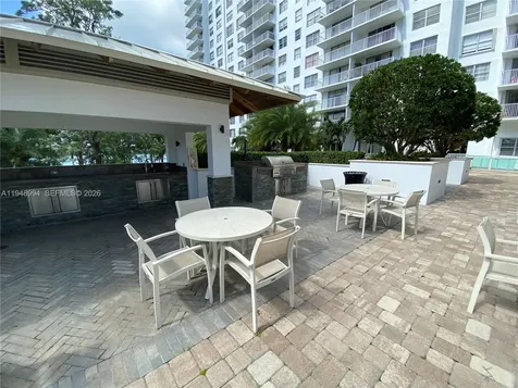2851 NE 183rd Street Aventura FL 33160