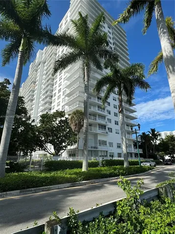 2851 NE 183rd Street Aventura FL 33160