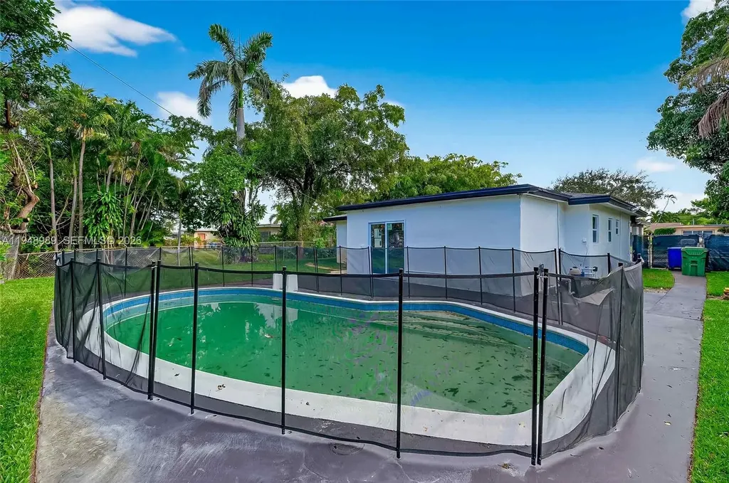 3071 SW 2nd Court Fort Lauderdale FL 33312