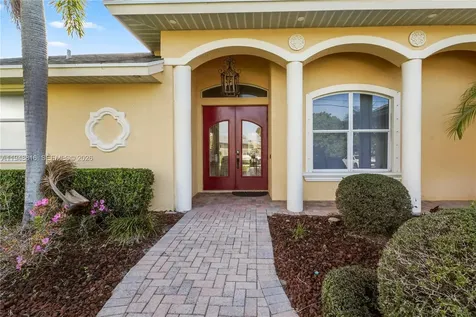 315 SE Fisk Road Port St. Lucie FL 34984
