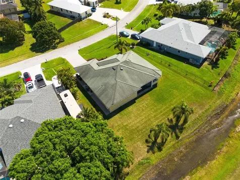 315 SE Fisk Road Port St. Lucie FL 34984