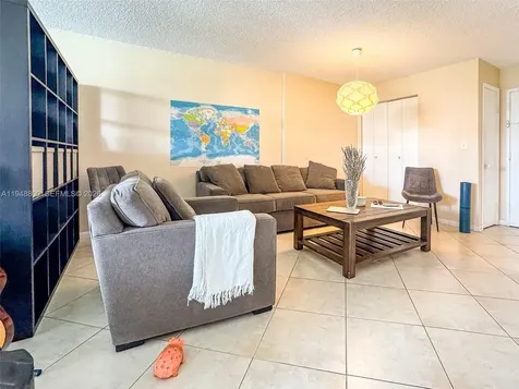 10101 E Bay Harbor Drive Bay Harbor Islands FL 33154