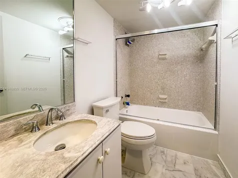 10101 E Bay Harbor Drive Bay Harbor Islands FL 33154