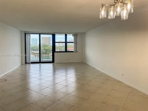 10101 E Bay Harbor Drive Bay Harbor Islands FL 33154