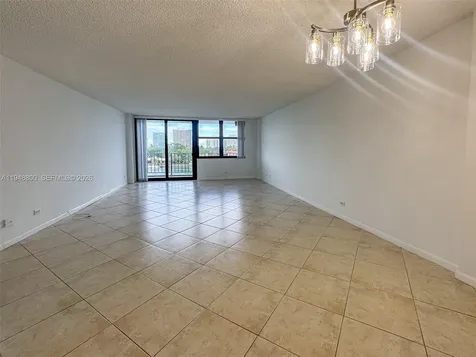 10101 E Bay Harbor Drive Bay Harbor Islands FL 33154