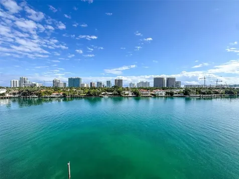 10101 E Bay Harbor Drive Bay Harbor Islands FL 33154