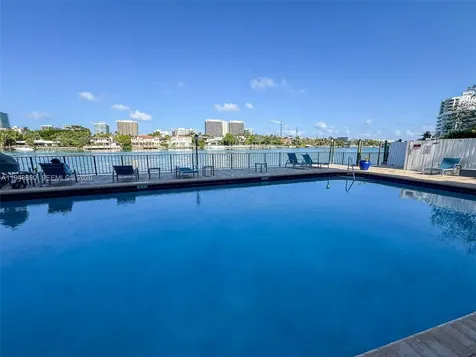 10101 E Bay Harbor Drive Bay Harbor Islands FL 33154