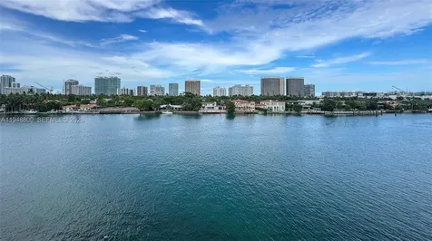 10101 E Bay Harbor Drive Bay Harbor Islands FL 33154