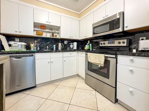10101 E Bay Harbor Drive Bay Harbor Islands FL 33154