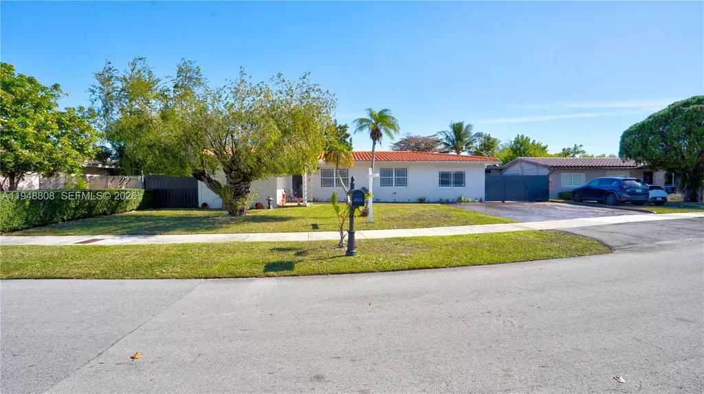 6815 SW 134th Court Miami FL 33183