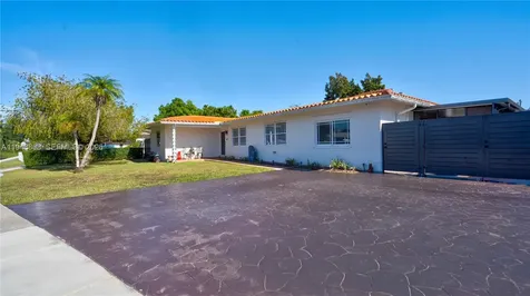 6815 SW 134th Court Miami FL 33183