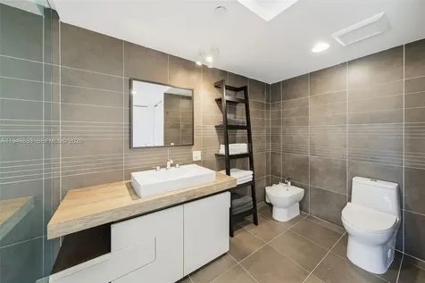 2155 Washington Court Miami Beach FL 33139