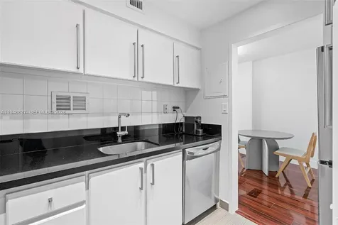1000 West Avenue Miami Beach FL 33139