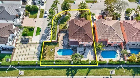 13921 SW 152nd Terrace Miami FL 33177
