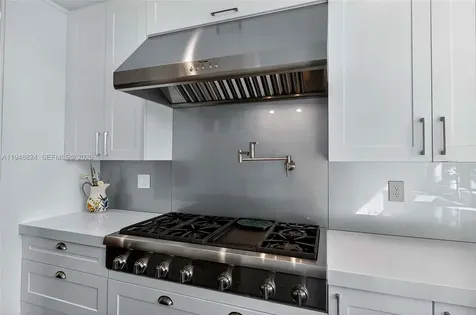 1680 Onaway Drive Coconut Grove FL 33133