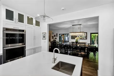 1680 Onaway Drive Coconut Grove FL 33133