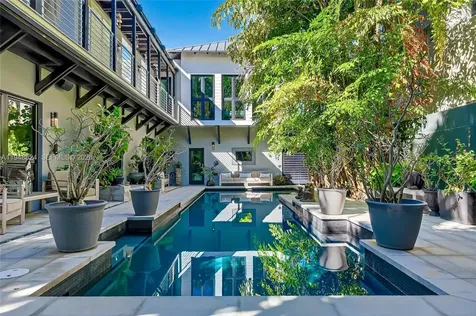 1680 Onaway Drive Coconut Grove FL 33133