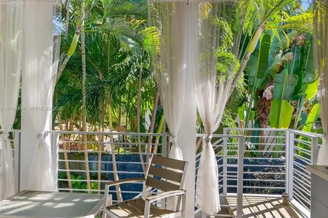 1680 Onaway Drive Coconut Grove FL 33133