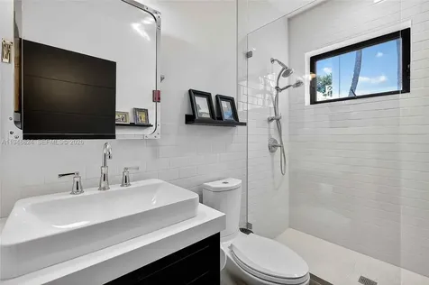 1680 Onaway Drive Coconut Grove FL 33133