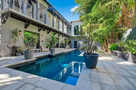 1680 Onaway Drive Coconut Grove FL 33133