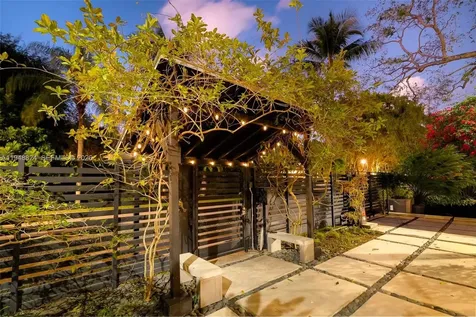 1680 Onaway Drive Coconut Grove FL 33133