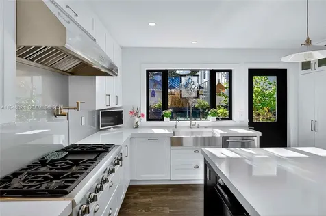 1680 Onaway Drive Coconut Grove FL 33133