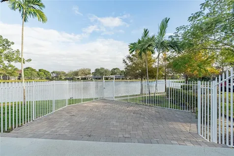 510 NW 97th Avenue Plantation FL 33324
