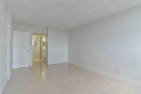 8895 Fontainebleau Boulevard Miami FL 33172