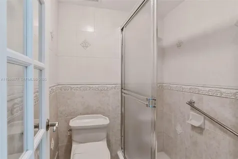 8895 Fontainebleau Boulevard Miami FL 33172