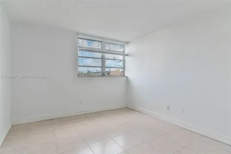 8895 Fontainebleau Boulevard Miami FL 33172
