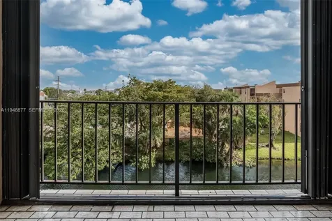 8895 Fontainebleau Boulevard Miami FL 33172