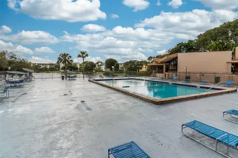 8895 Fontainebleau Boulevard Miami FL 33172