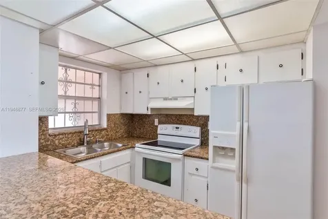 8895 Fontainebleau Boulevard Miami FL 33172