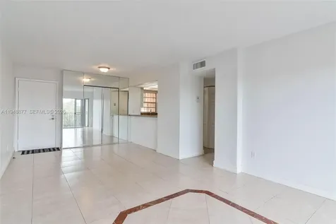 8895 Fontainebleau Boulevard Miami FL 33172