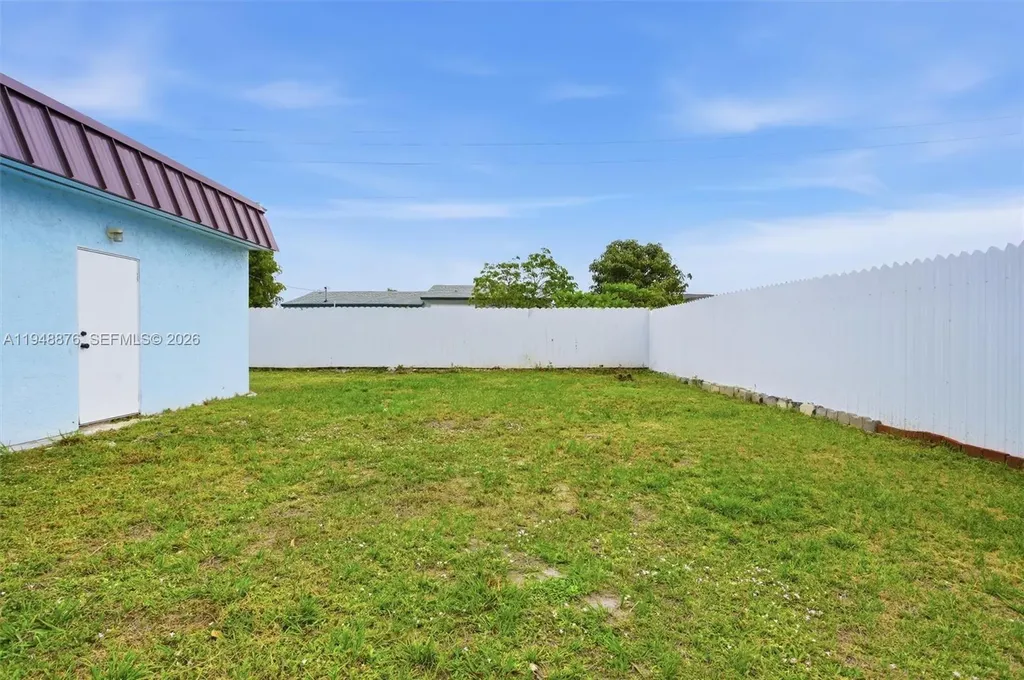 2280 SW 43rd Avenue Fort Lauderdale FL 33317