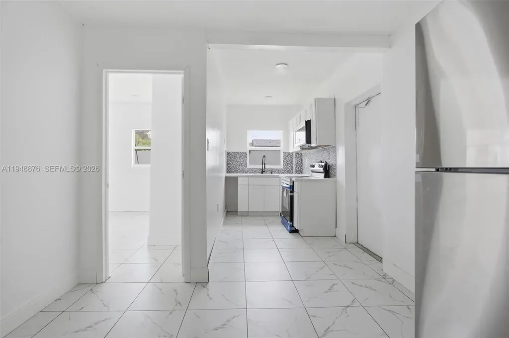 2280 SW 43rd Avenue Fort Lauderdale FL 33317